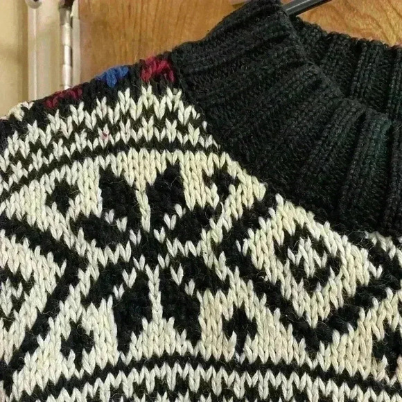 Vintage Black White Maroon Floral Rose Abstract Print Cotton Cropped Sweater M - Picture 9 of 13